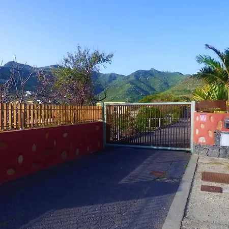 Semesterbostad Eco Caves *